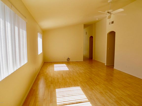 3rd image of 2913 N Gold Creek Pl