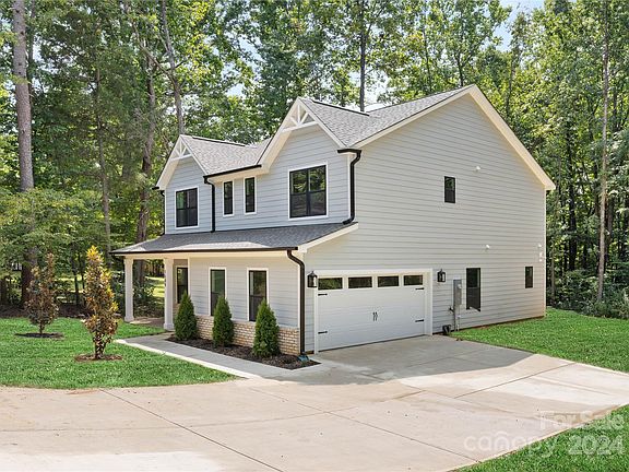 4th image of 1509 Breezewood Dr