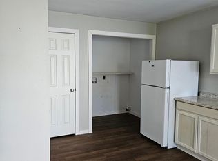 204 W 4th St #D, Mulberry, AR 72947