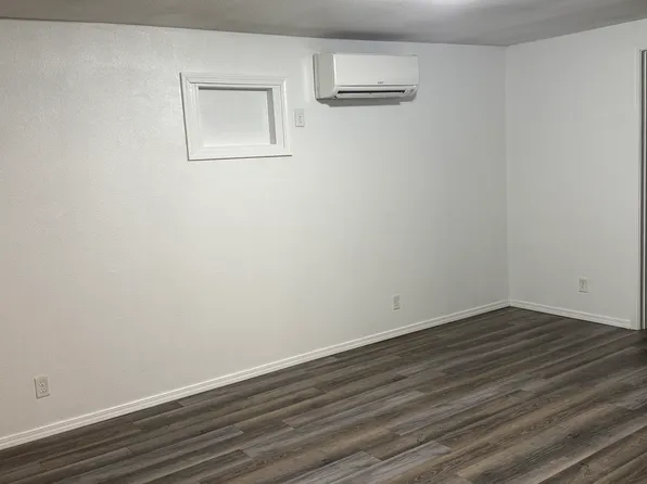 (undisclosed Address), Grandview, WA 98930