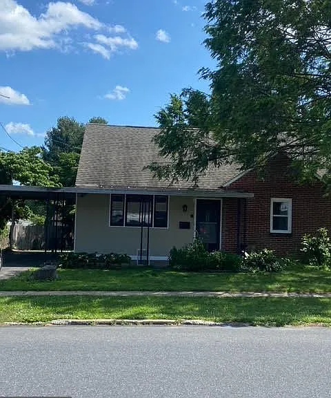 4908 Delbrook Rd — Photo 2