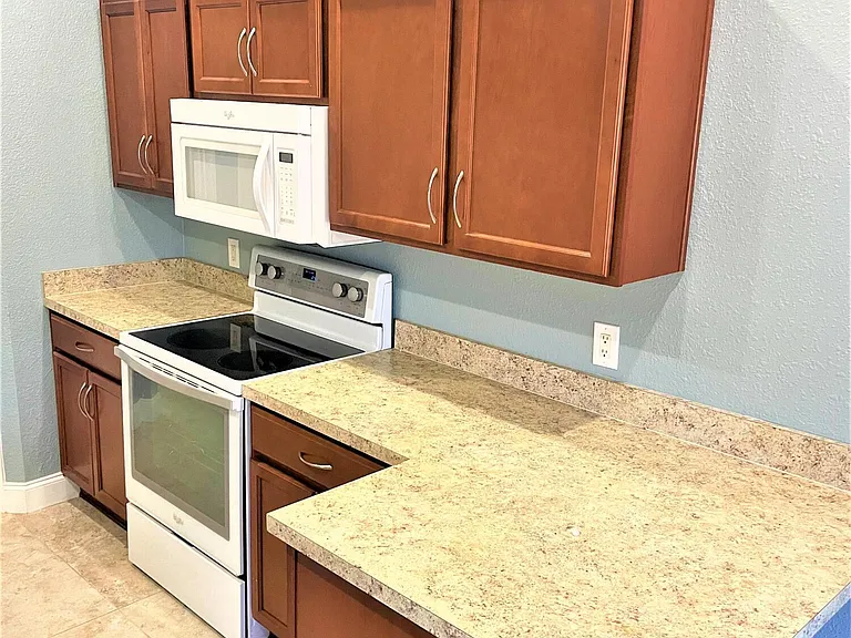 7968 Evelyn Ct — Photo 30