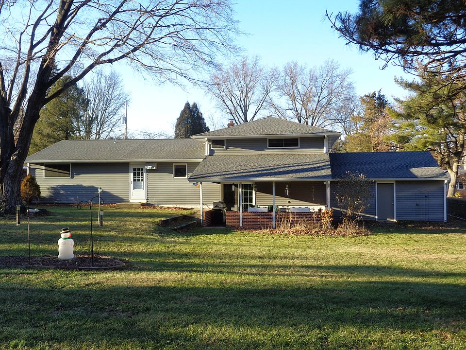 2nd image of 1216 Manley Ave