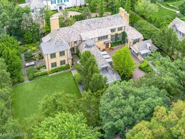 8 Kent Rd, Winnetka, IL 60093