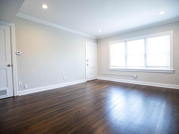 3rd image of 216 Emanuel Cleaver Ii Blvd APT 2E