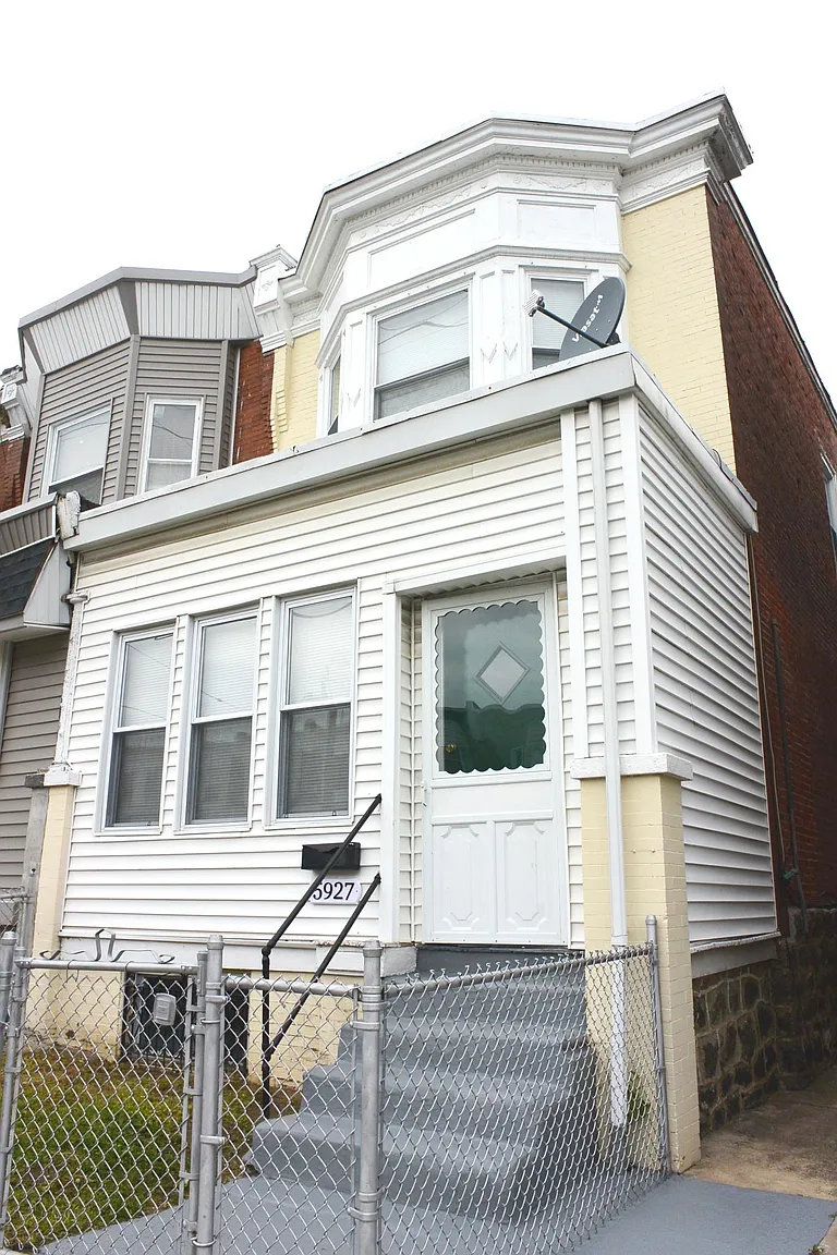 5927 Cedar Ave photo 1
