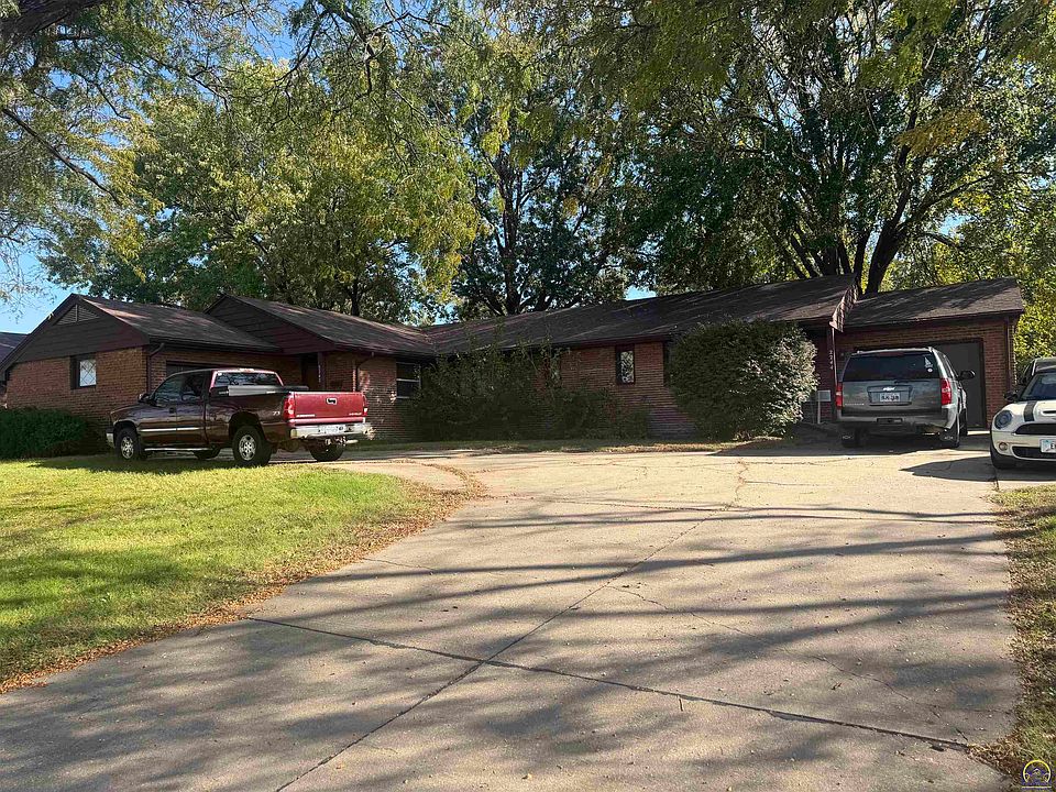 1st image of 2242 SW Fairlawn Rd