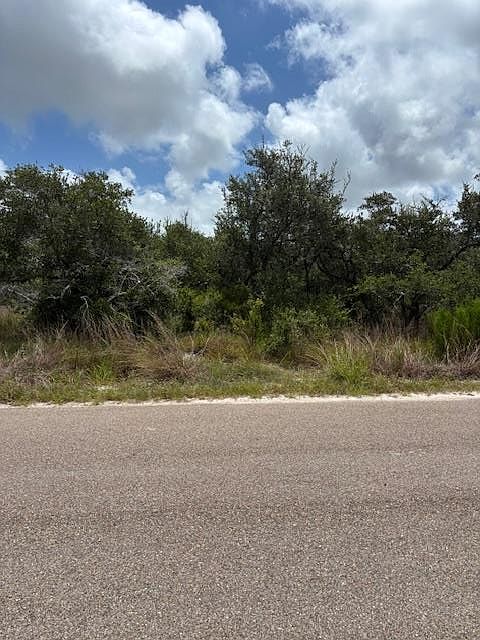 1st image of 138 Crossing Ln