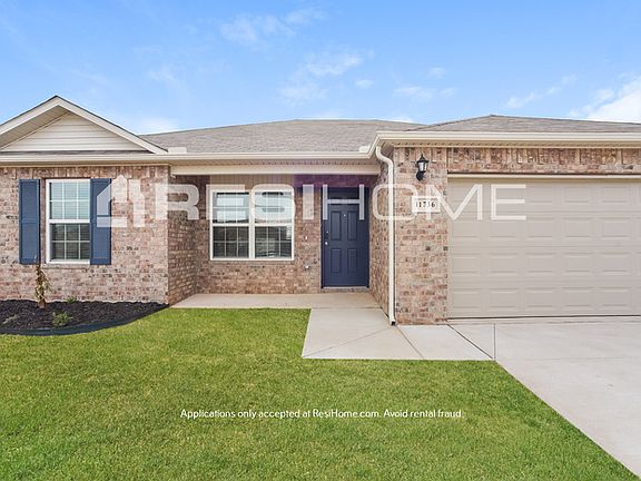3rd image of 11736 NW 130th St
