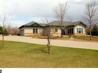 291 Silo Heights Dr, Wadena, MN 56482
