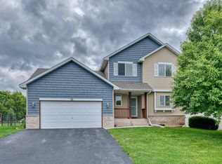 746 Brook Cir E, Montrose, MN 55363