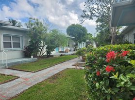 1239 Marseille Dr