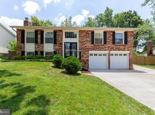 7141 Red Horse Tavern Ln, Springfield, VA 22153