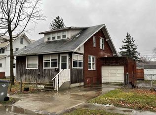 107 E Van Buren St, Nappanee, IN 46550