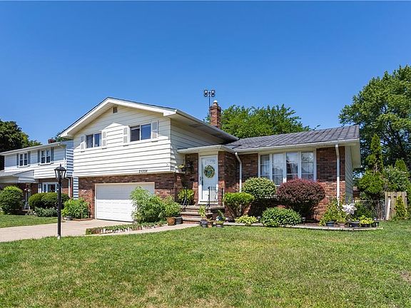 2nd image of 21358 Ellen Dr