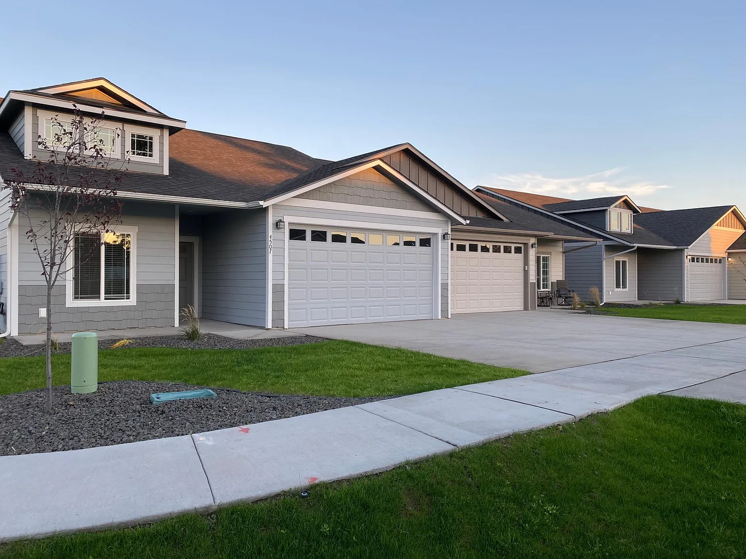 West Meadows Villas — Photo 3