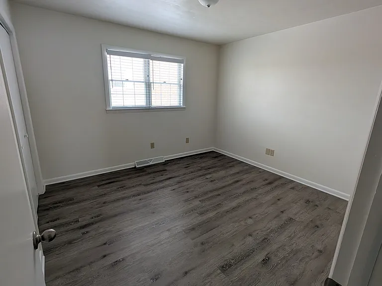 221 N 5th St #82 — Photo 8