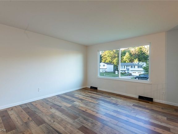 4th image of 24550 Ridgeline Dr