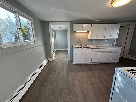 2nd image of 295 Genesee St APT 2