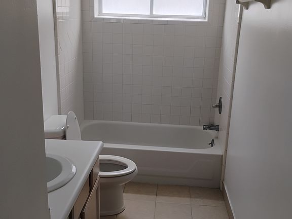 3rd image of 2500 1st Ave APT B