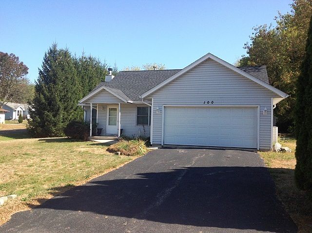 2nd image of 100 Galahad Ct SE