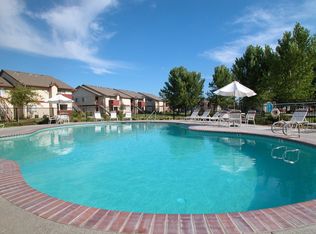 1195 E Hanford Armona Rd APT 137, Lemoore, CA 93245