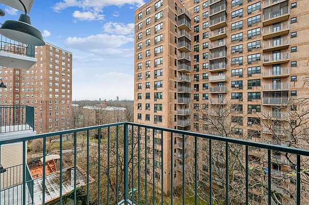 Rented by Voro, LLC | media 3