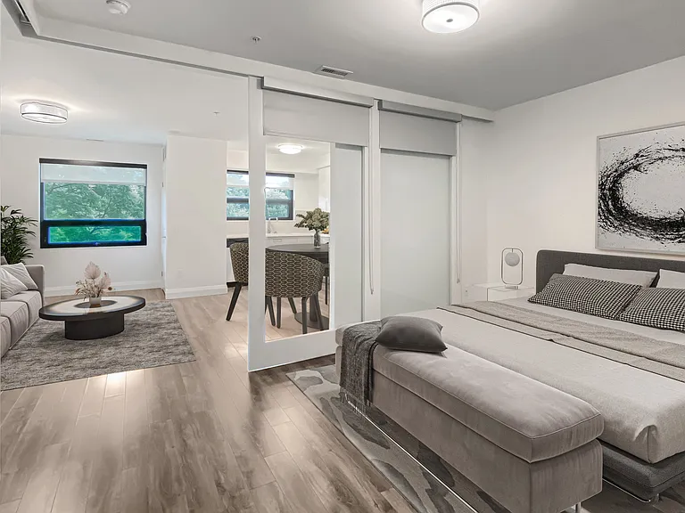 460 A Belmont Ave W #At 460b — Photo 11