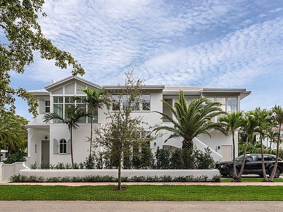 4th image of 3402 Ponce De Leon Blvd