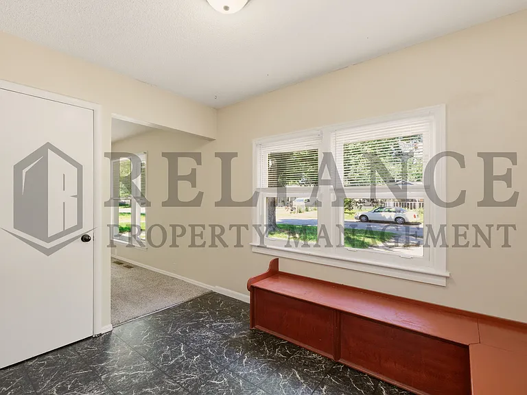 4546 S Osage St — Photo 16