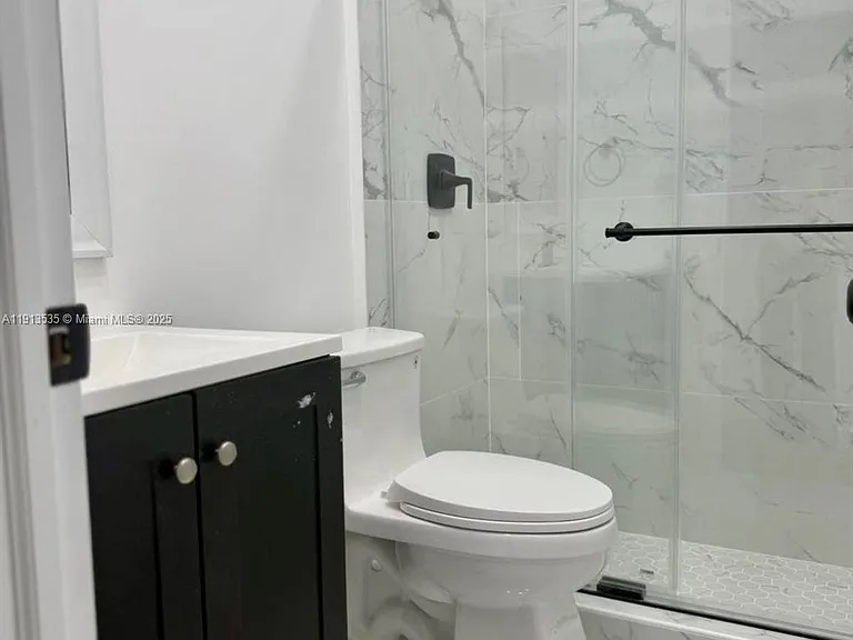 7535 NE 2nd Ct #1 — Photo 35