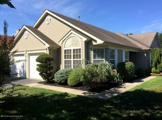 30 Skylark Ln, Lakewood, NJ