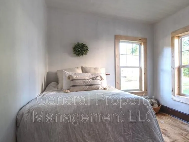 1715 Altoona Ave — Photo 11