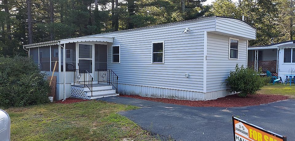 1st image of 25 Parkwood Dr