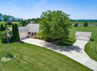 40 Louella Dr, Hebron, OH 43025
