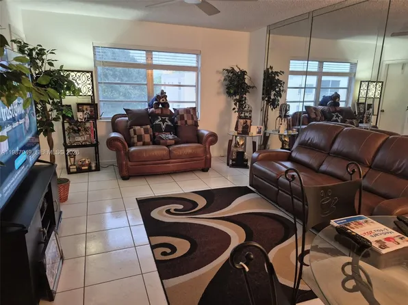 200 Ashbury Rd APT 307, Hollywood, FL 33024