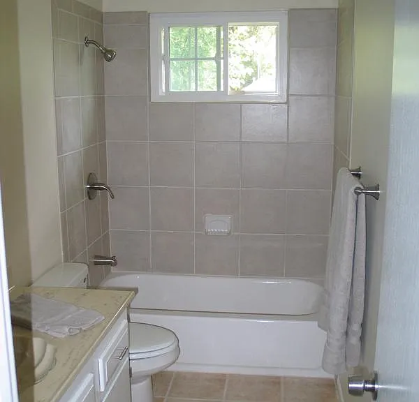8209 Mercier St — Photo 4