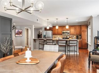 4350 Rockhill Rd #3, Kansas City, MO 64110