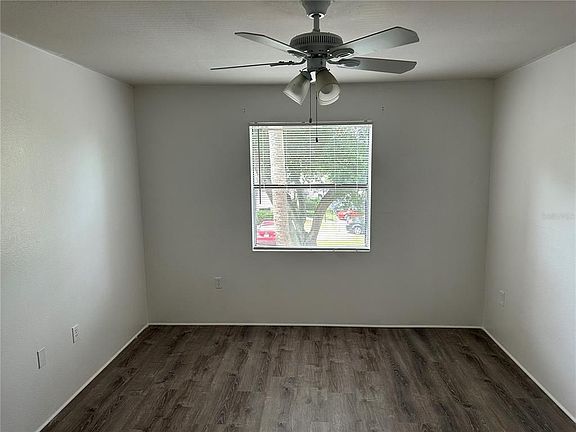 3rd image of 3016 Parkway Blvd APT 201
