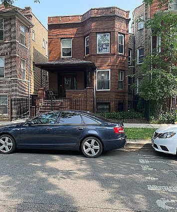 1st image of 3336 W Wilson Ave