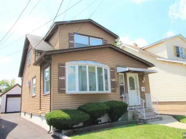 106 King St, Kearny, NJ 07032