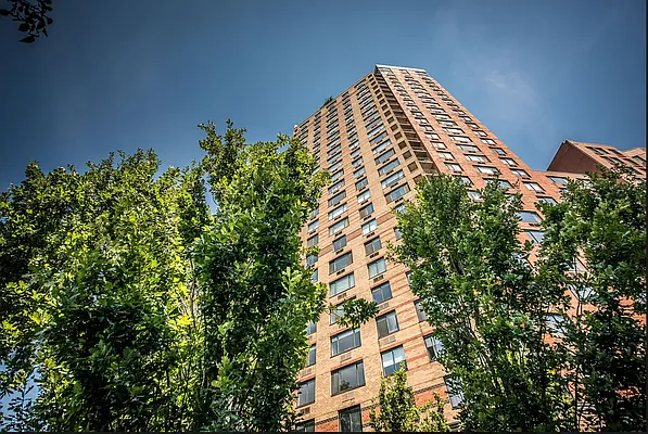 Rented by Battery Park Realty | media 17