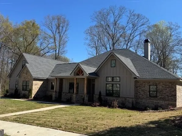 1652 Red Cedar Rd, Commerce, GA 30530