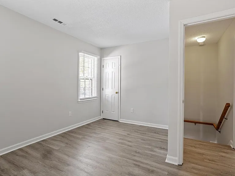 302 Wax Myrtle Ct — Photo 27
