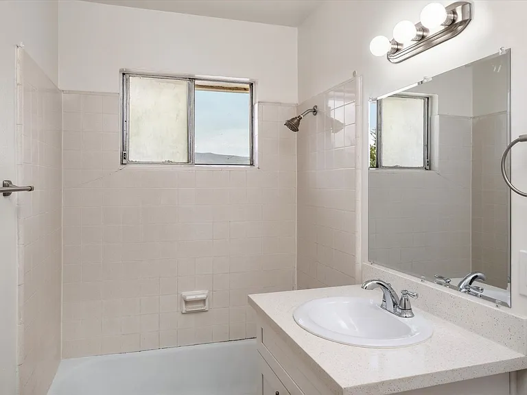 833 Embarcadero Del Mar — Photo 47