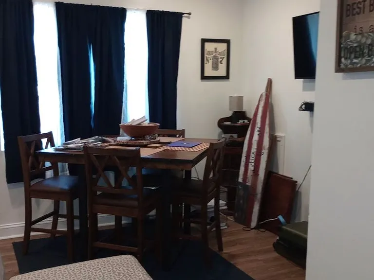 1010 Randolph Ave — Photo 2