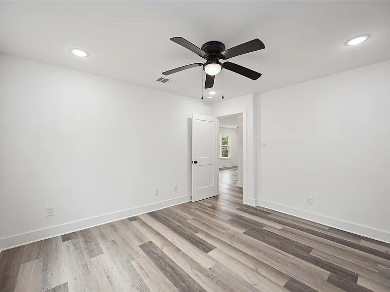3405 Mount Pleasant St — Photo 11