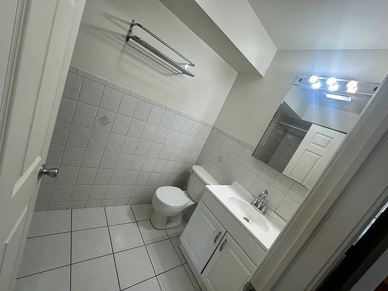 24 Wales Ave — Photo 10