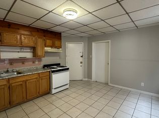 531 4th St #5, Newark, NJ 07107