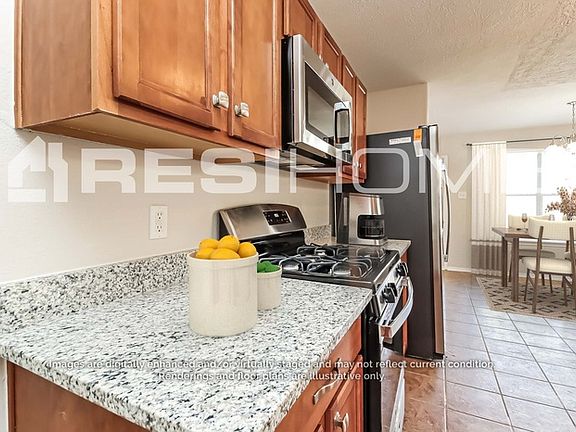3rd image of 17203 Hawks Landing Dr